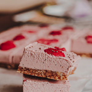 strawberry rhubarb vegan cheesecake bars