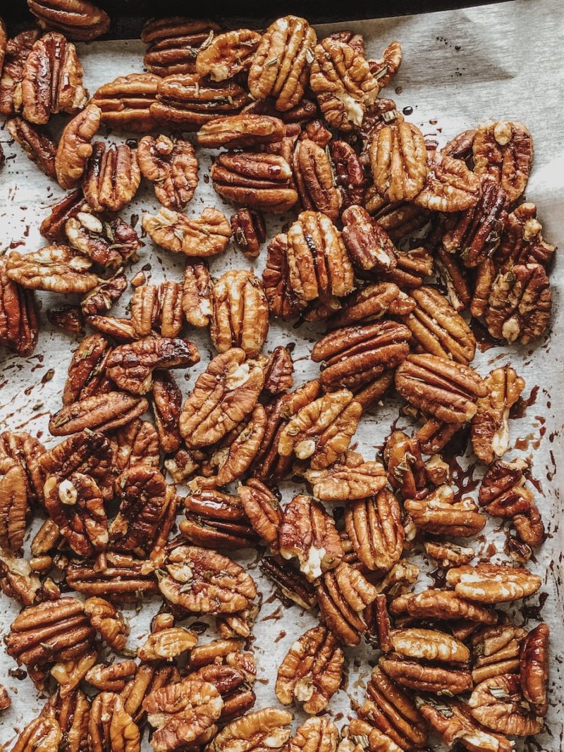 rosemary maple pecans